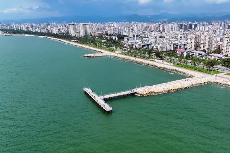 Mersin Kültür Park'ta Kapsamlı Bakım ve Yenileme Çalışmaları Devam Ediyor