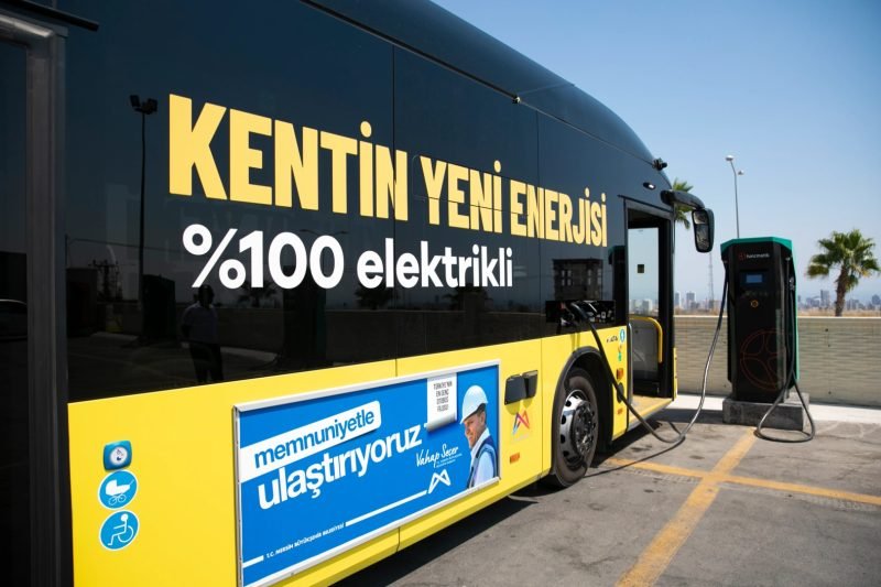 Mersin'de Elektrikli Otobüsler Çevreye ve Bütçeye Katkı Sağlıyor