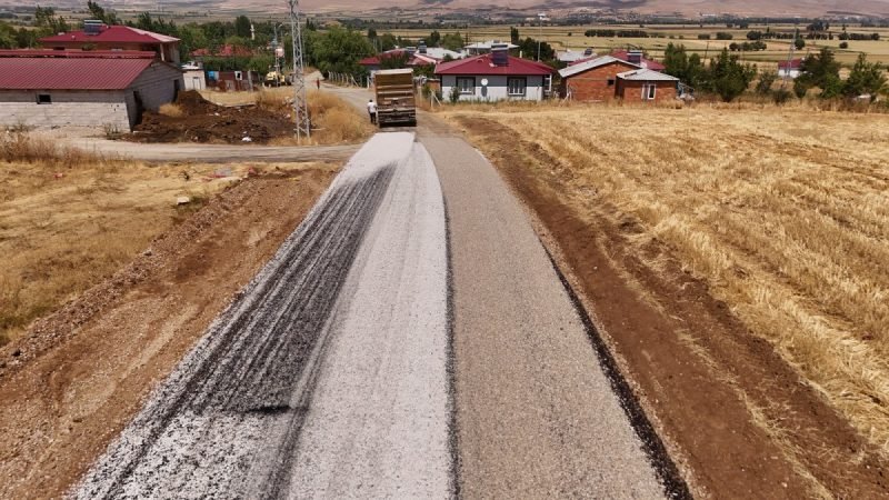 Afşin'de Kırsal Mahalle Yolları Yenilendi, Ulaşım Konforu Artırıldı