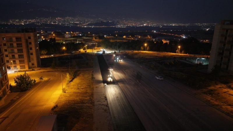Kahramanmaraş'ta Kurtlar TOKİ'ye Bağlantı Sağlayacak Yeni Bulvarda Asfalt Serimi Başladı