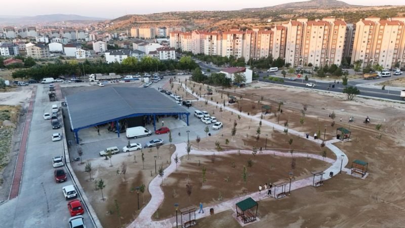 Nevşehir'de Mehmet Akif Ersoy Mahallesi'ne Modern ve Konforlu Kapalı Pazar Alanı Açıldı