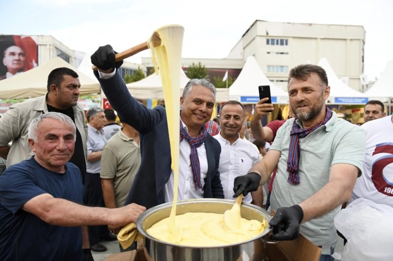 Antalya'da Kültürlerin Buluştuğu 'Yöreler Renkler Festivali' Başlıyor