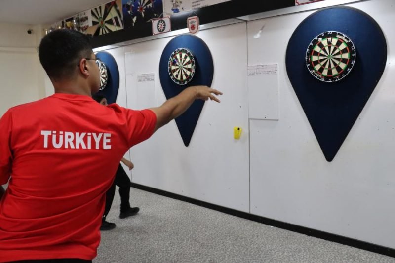 Genç Dartçı Süleyman Can, Avrupa Şampiyonası'nda Türkiye'yi Temsil Edecek
