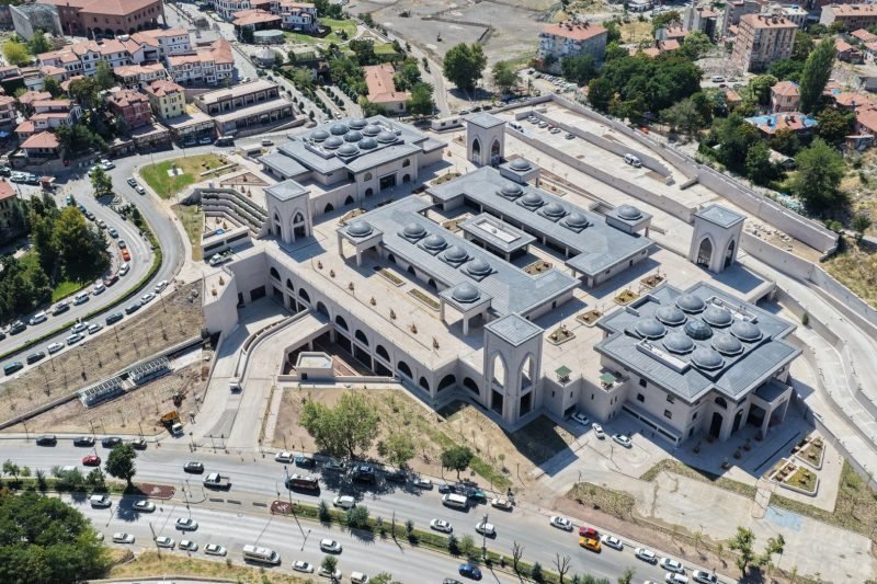 Ulus'un Yeni Dolmuş Durakları 15 Ağustos'ta Açılıyor