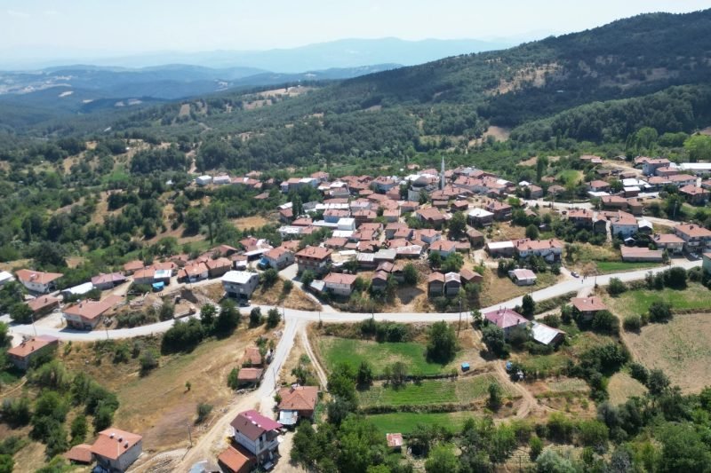 Bursa'da Keles'te 7 Kilometrelik Yol Yenileme Çalışması Başladı