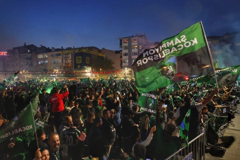Kocaelispor Yeni Sezona Taraftarlarla Birlikte Başlıyor