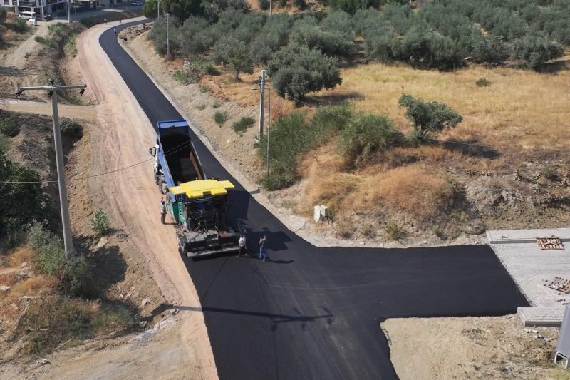 Manisa'da Ulaşım Hamlesi: Turgutlu'nun Mahalle Yolları Modern Standartlara Kavuşuyor