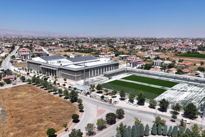 Karatay'ın En Büyük Spor Yatırımı Son Aşama: Modern Tesis Kapılarını Aralıyor