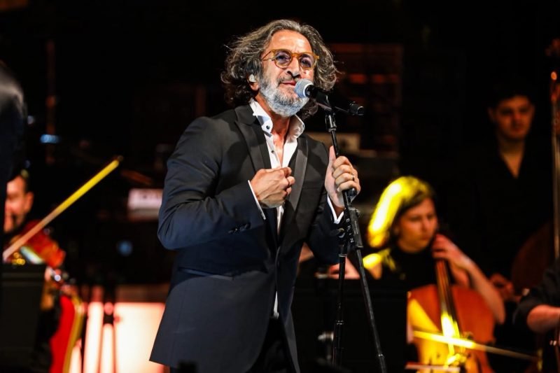 Fettah Can, Bursa Festivali'nde Bursaspor Marşı'nı İlk Kez Seslendirdi