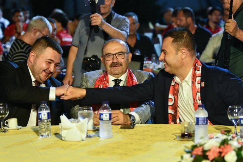 Başkan Akın'dan Balıkesirspor'a Şampiyonluk Yolu Açacak Kampanya Çağrısı