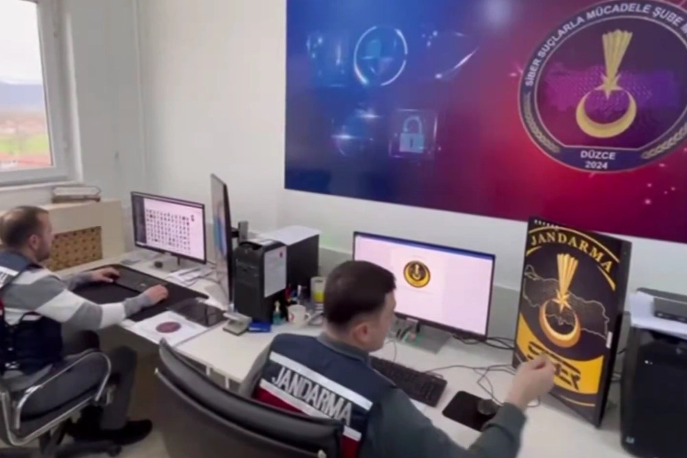 18 ilde gerçekleştirilen nitelikli dolandırıcılık ve yasa dışı bahis operasyonunda 118 şüpheli gözaltına alındı.