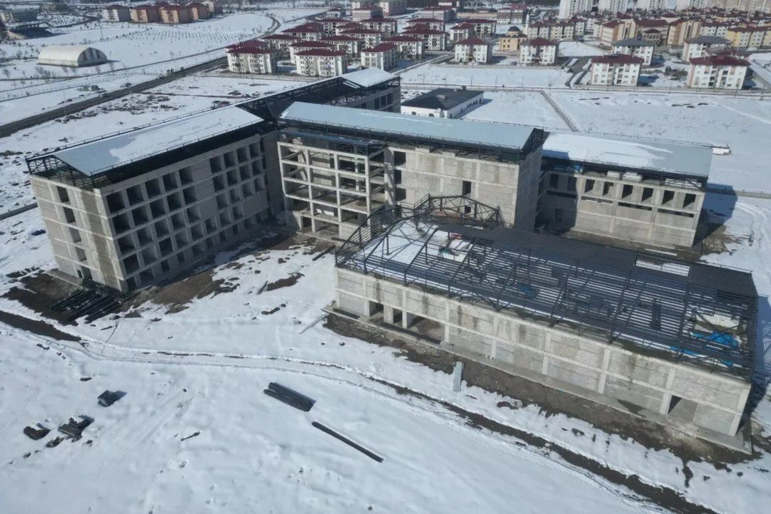 Ağrı Kadın Doğum ve Çocuk Hastanesi inşaatından genel görünüm
