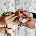 Aile ve Gençlik Fonu logosu ve genç çiftleri temsil eden görsellerle birlikte 10 milyar TL destek vurgusu yapan afiş