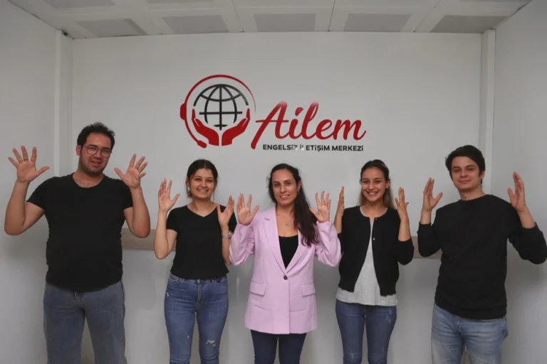 Aile ve Sosyal Hizmetler Bakanı Mahinur Özdemir Göktaş AİLEM hizmetlerini tanıttı