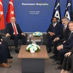 Anahtar Parti ve AK Parti yöneticileri bayramlaşma ziyareti sırasında bir araya geldi.