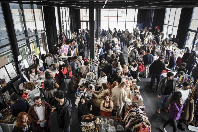 Ankara'da Esat Hâl'de düzenlenen Tasarım Pazarı etkinliği