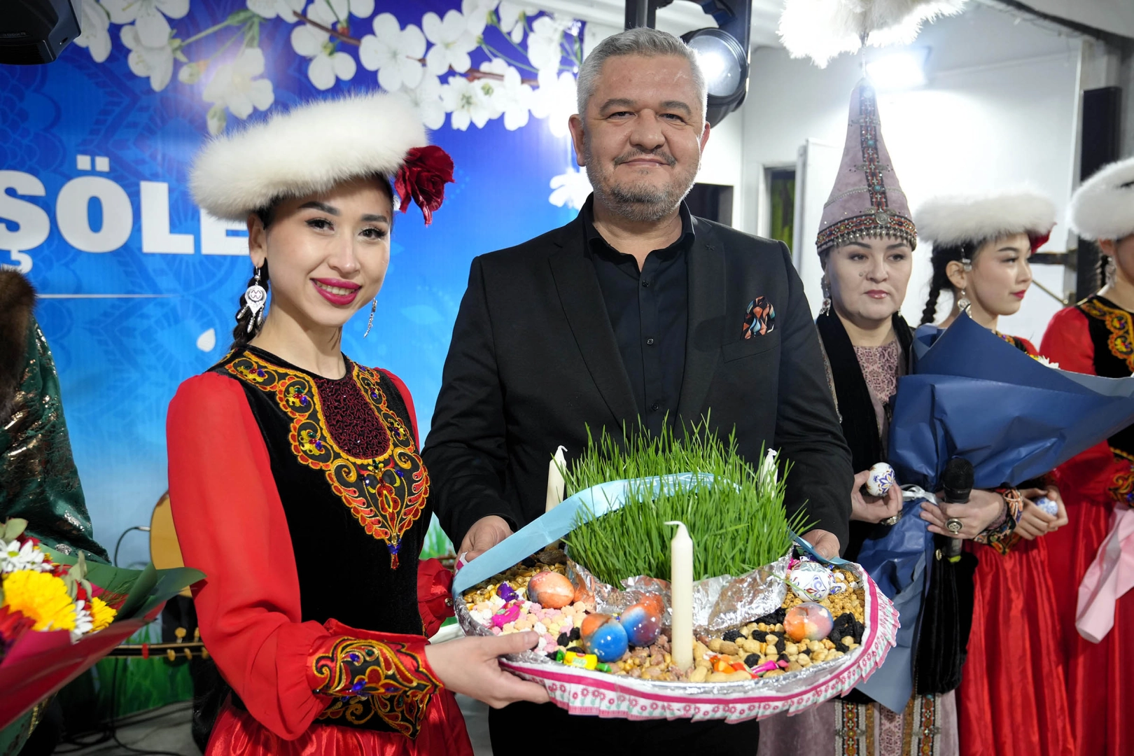 Keçiören'de düzenlenen uluslararası bahar şöleni