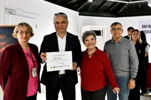 Muratpaşa Belediye Başkanı Ümit Uysal, yaşlı dostu kent vurgusu yaparken