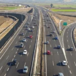 Aydın-Denizli Otoyolu'nda bayram tatili boyunca artan araç trafiği ve rekor seviyede geçişler