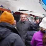 Ayvalık Belediye Başkanı Mesut Ergin, Ramazan Bayramı'nda esnaf ve vatandaşlarla bir araya geldi