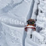 Van Çaldıran'da Mart ayında karla mücadele eden belediye ekipleri