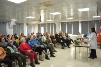 Balıkesir BAÇEM'de düzenlenen Ayın Atölyesi programlarına yoğun ilgi