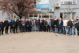 Bursa Büyükşehir Belediye Başkanı Mustafa Bozbey, BUSKİ personelini ziyaret ederek bayramlaştı.