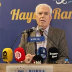 Bursa Büyükşehir Belediye Başkanı Mustafa Bozbey, İnegöl'de halka hitap ederek, ilçede asbestli boruların değiştirildiğini ve artık tertemiz su içildiğini duyurdu.