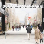 Ankaralılar Ramazan Bayramı'nı Büyükşehir Belediyesi'nin parklarında kutluyor, çocuklar oyun alanlarında eğleniyor.