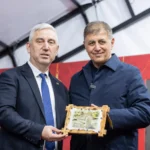 Bergama'da Tıp Bayramı iftarında İzmir Büyükşehir Belediye Başkanı Dr. Cemil Tugay ve Bergama Belediye Başkanı Prof. Dr. Tanju Çelik bir araya geldi.