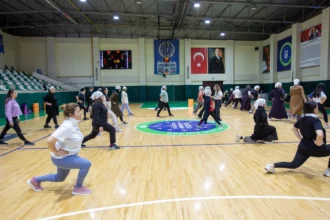 Bursa 2. Uluslararası Spor Festivali'nde spor yapan katılımcılar