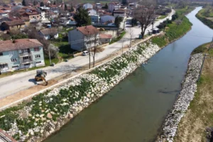 Bursa İnegöl'de Koca Çayı çevresinde yapılan peyzaj düzenleme çalışmaları