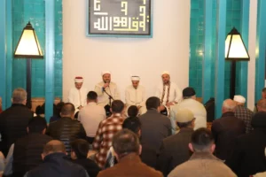 İnegöl OSB Camii'nde binlerce kişinin katıldığı Kadir Gecesi buluşması