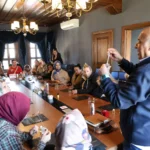 Osmangazi Belediyesi'nin kadınlara yönelik düzenlediği parfüm yapım atölyesi