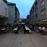 Bursa Osmangazi'de Ramazan ayının son iftarı Gülbahçe Mahallesi'nde yapıldı.