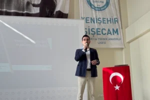 Bursa Yenişehir Şişecam MTAL'de uyuşturucu bağımlılığı ve korunma yöntemleri konulu seminerden bir kesit
