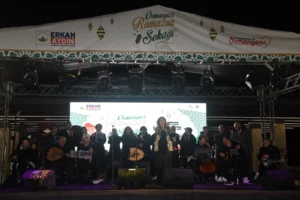 Osmangazi'de Çanakkale Zaferi'nin 111. yıl dönümü anısına düzenlenen müzik dinletisi