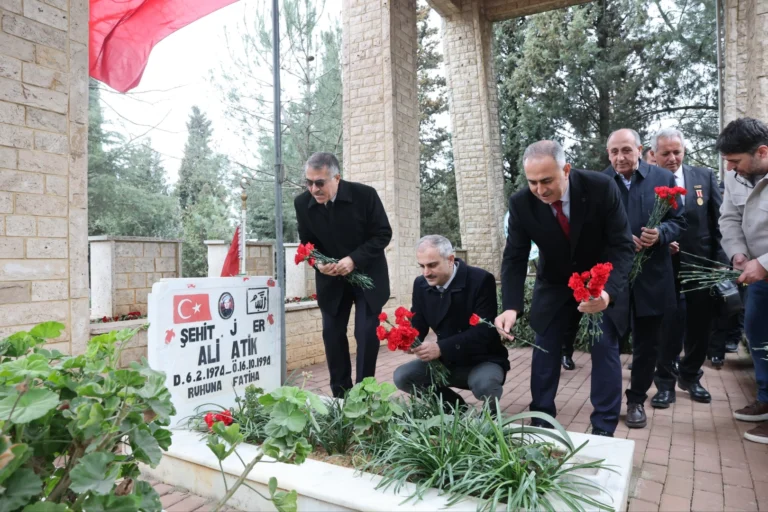 Çayırova'da Çanakkale Şehitleri Anma Günü töreni