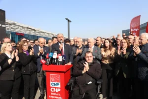 CHP Bursa İl Başkanı Nihat Yeşiltaş, 19 Mart süreciyle ilgili açıklama yaparken