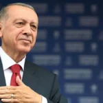 Cumhurbaşkanı Erdoğan, Rize'de bayram namazı sonrası Orta Doğu'daki gelişmelere ilişkin açıklama yapıyor.