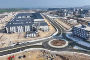 Denizli'de yeni yapılan acil durum hastanesine ulaşımı sağlayan modern yol