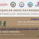 Denizli'de Yaşlılara Saygı Haftası kapsamında düzenlenen etkinliklere katılan yaşlı vatandaşlar.