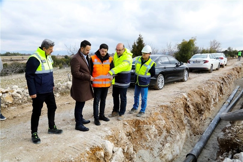 Denizli Uzunpınar'da inşaatı devam eden modern içme suyu deposu ve iletim hattı