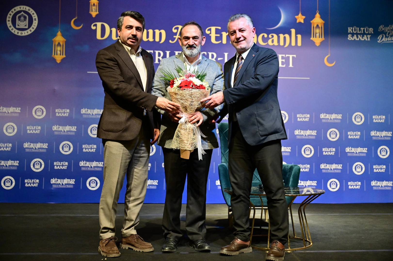 Dursun Ali Erzincanlı Bursa Yıldırım'da sevenleriyle buluştu