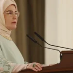 Emine Erdoğan, 14 Mart Tıp Bayramı dolayısıyla sağlık çalışanlarına yönelik bir mesaj paylaştı.