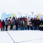 Erciyes Dağı'nda düzenlenen kar voleybolu turnuvasında mücadele eden sporcular