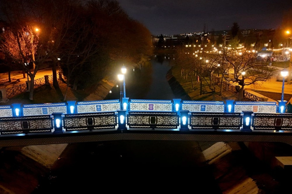 Eskişehir İskele 26'ya yapılan yeni köprü ve aydınlatma çalışmaları