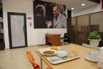 Eskişehir Kent Lokantaları'nda Çanakkale Zaferi ve Şehitleri Anma Günü'ne özel hazırlanan menüden görüntüler