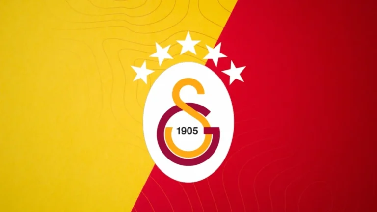 Galatasaraylı futbolcular Victor Osimhen ve Noa Lang'ın sakatlıkları sonrası yapılan açıklamalar.