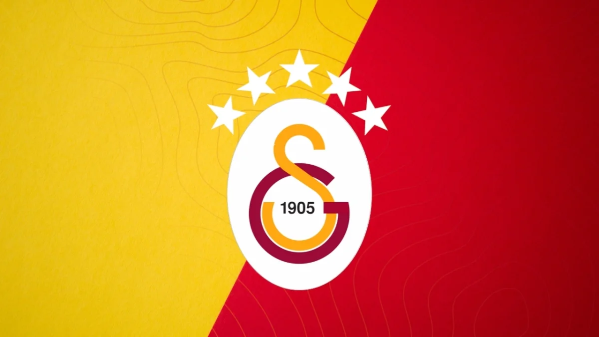 Galatasaraylı futbolcular Victor Osimhen ve Noa Lang'ın sakatlıkları sonrası yapılan açıklamalar.